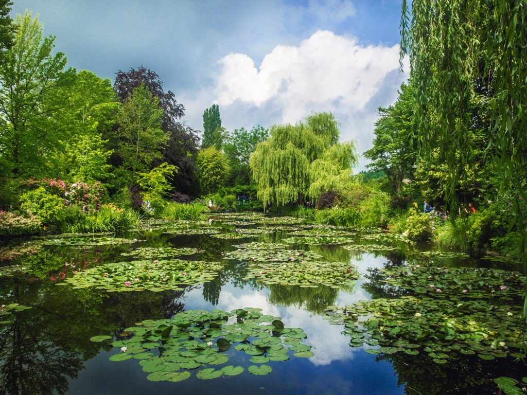 Monets Garten in Giverny (Quelle: Pixabay)