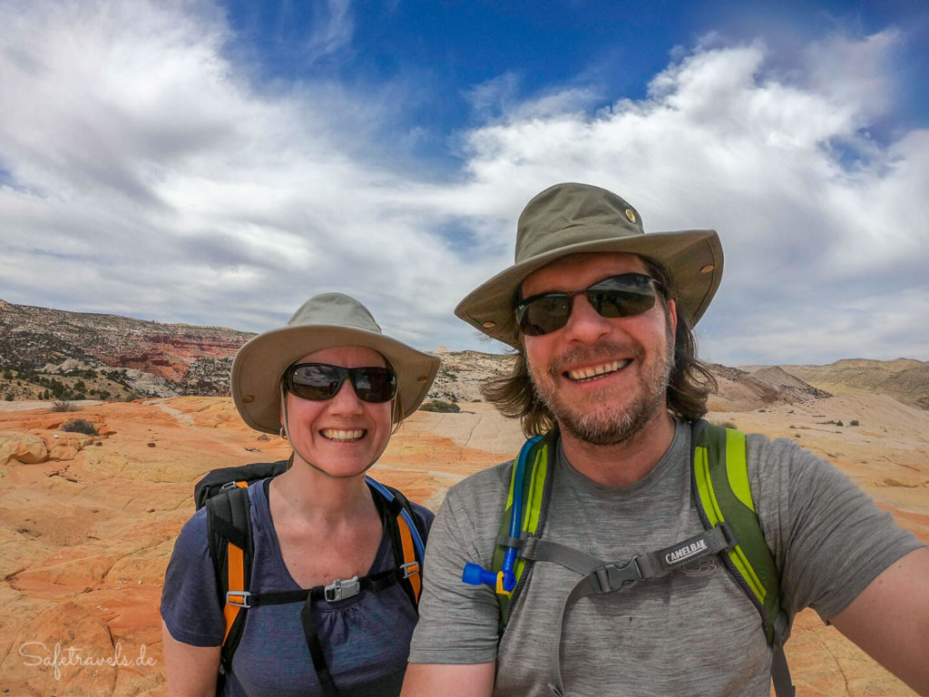 Happy Hikers auf dem Gipfel des Yellow Rock
