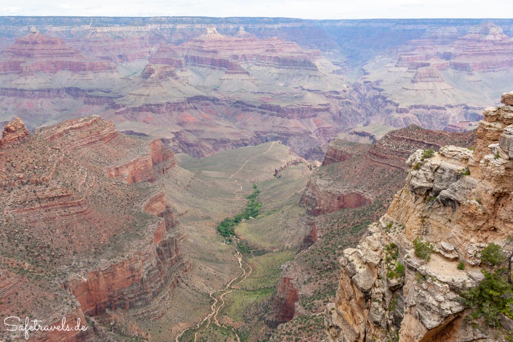 Im Grand Canyon Village - Blick auf Indian Garden