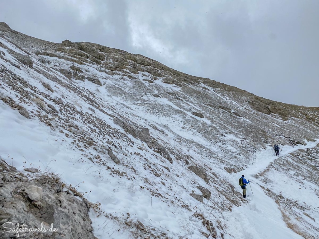 Wanderung im Schnee - Dolomiten