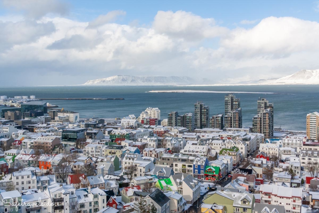 Sonniger Tag in Reykjavik - Island im Winter