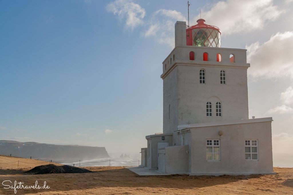 Historischer Leuchtturm - Kap Dyrhólaey